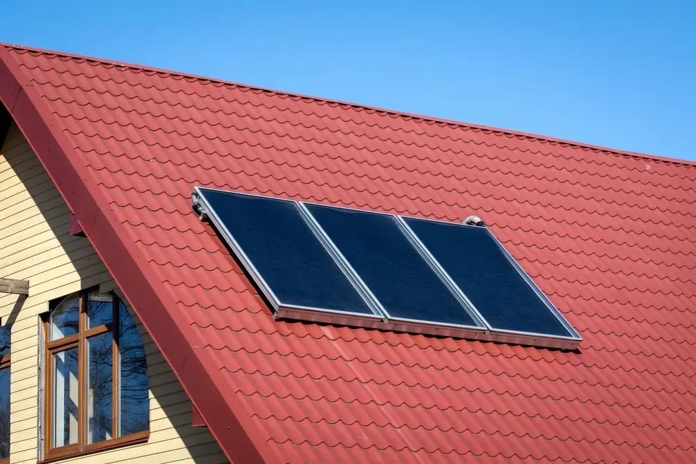 f you’re looking for a renewable heating option to reduce your bills and your carbon footprint, it might be time to consider solar thermal.
